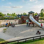 First Camp & Κάμπινγκ Bogense