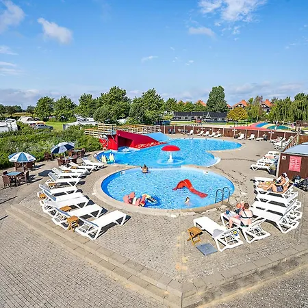 Campeggio First Camp &